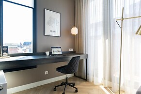 Stylish Penthouse With 2 Bedrooms