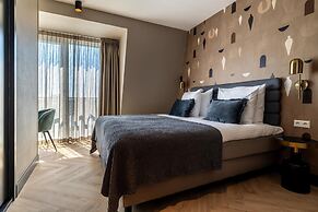 Delft Escape With Rooftop and Wifi