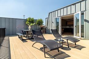 Delft Escape With Rooftop and Wifi