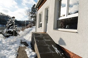 Holiday Apartment With Lake View
