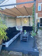 Isle Escape Retreat- Sleeps 4, Garden & Games Room