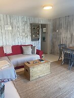 Isle Escape Retreat- Sleeps 4, Garden & Games Room