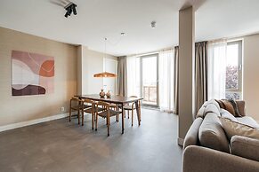 Spacious Apartment in Den Haag With View