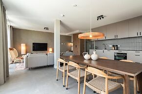 Spacious Apartment in Den Haag With View