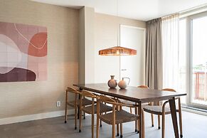 Spacious Apartment in Den Haag With View