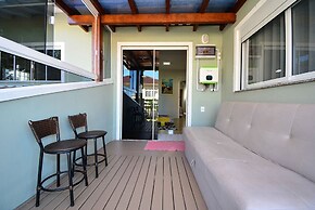 Casa com Piscina no Ribeirão da Ilha