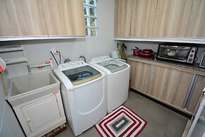 Casa com Piscina no Ribeirão da Ilha