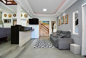 Casa com Piscina no Ribeirão da Ilha