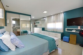 Casa com Piscina no Ribeirão da Ilha