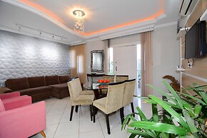 Casa com Piscina no Ribeirão da Ilha