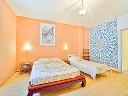 Vintage Retreat by the Vis