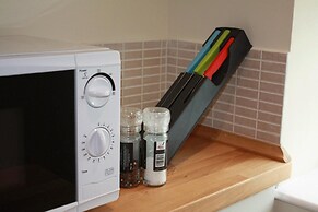 Pet Friendly - Country Cottage - 2 Guests Retreat