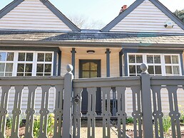 Holm Oak Lodge