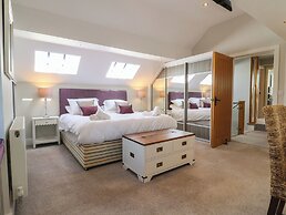 New Elms Farmhouse