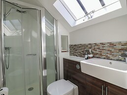 New Elms Farmhouse