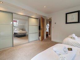 New Elms Farmhouse