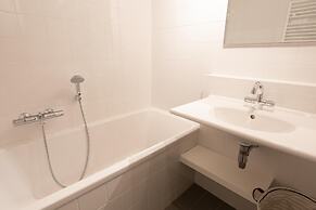 Apartment in Den Haag With Balcony