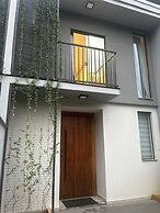 GEMINADO CASA 3 ALTO PADRÃO 3 QUARTOS