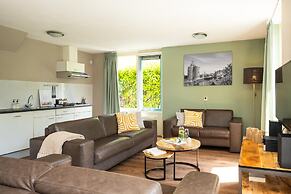 Villa in Andijk With South-facing Garden