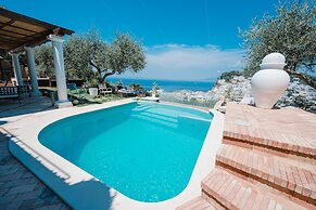 Villa Pietraserena by Elite Villas