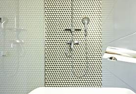 Waterfront Holiday Home With Terrace Views