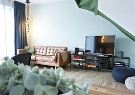 Waterfront Holiday Home With Terrace Views