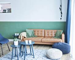 Waterfront Holiday Home With Terrace Views