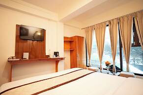 Verdant The Lush Gateway