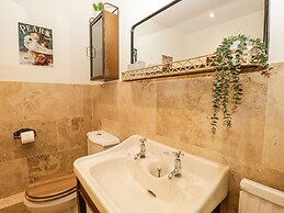 Pear Tree Cottage
