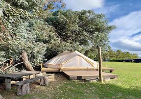 REFUGIO Natural Glamping