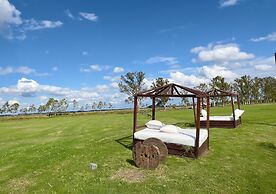 REFUGIO Natural Glamping