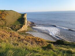 Luxury Shepherds Hut Near Glamorgan Coast