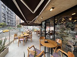 ICON 77 Apartasuites