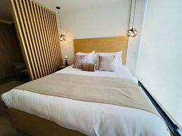 ICON 77 Apartasuites