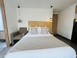 ICON 77 Apartasuites