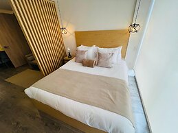 ICON 77 Apartasuites