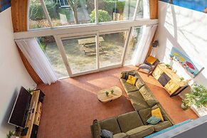 Coastal Villa With Jacuzzi