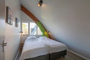 Coastal Villa With Jacuzzi