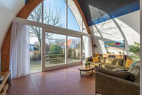 Coastal Villa With Jacuzzi