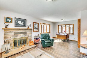1/2 Mi to Dtwn: Pierre Family Home w/ Patio