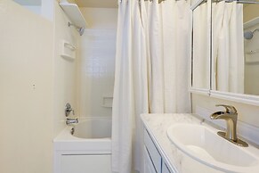 Hot Tub Haven: Group Getaway in Fairbanks!