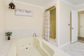 Hot Tub Haven: Group Getaway in Fairbanks!