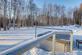 Hot Tub Haven: Group Getaway in Fairbanks!