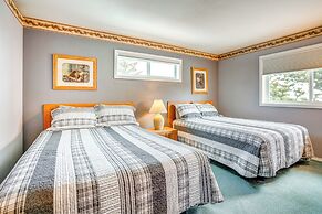 Home w/ Mtn Views in Frisco: Near 3 Ski Resorts!