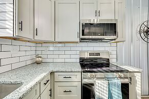 Walk to Pier: North Carolina Getaway in Oak Island