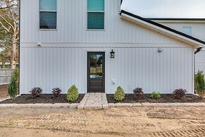 Walk to Pier: North Carolina Getaway in Oak Island