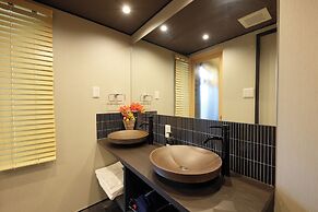 Ayanishiki Shimabara-Omon Residence