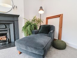Top-notch Flat