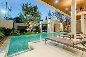 Modern Tropical Pool Villa - Saiyuan