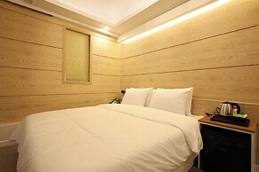 Hound Hotel Daeyeon